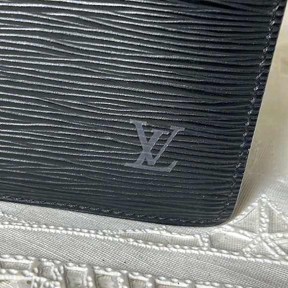 🖤Louis Vuitton Black Epi Homme Toiletry - Picture 3 of 17